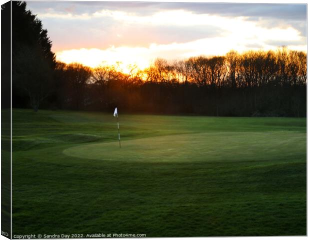 18th Hole Sunset Canvas Print by Sandra Day