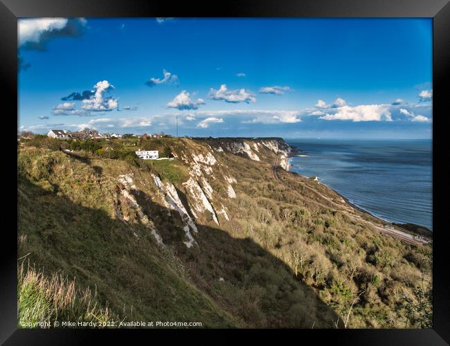 Blus skies over the White Cliffs of Dover Framed Print by Mike Hardy