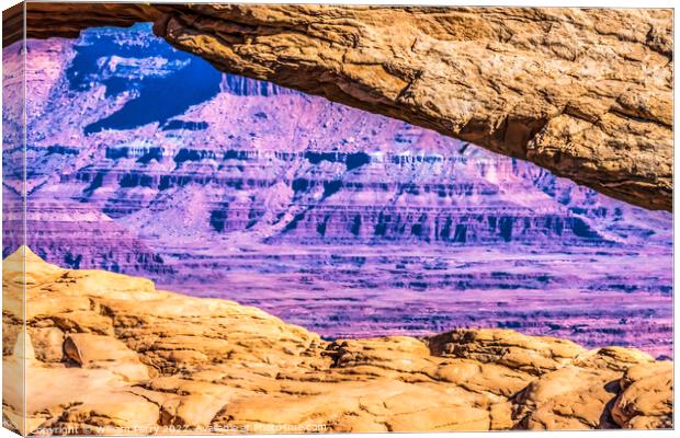 Mesa Arch Rock Canyonlands National Park Moab Utah  Canvas Print by William Perry