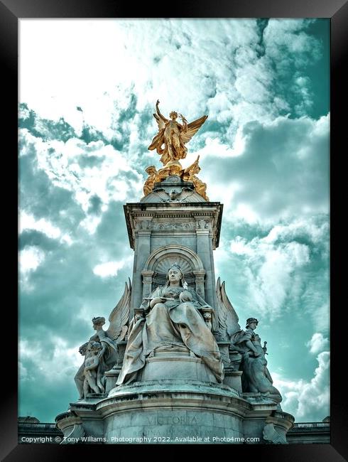 Victoria Memorial, London Framed Print by Tony Williams. Photography email tony-williams53@sky.com