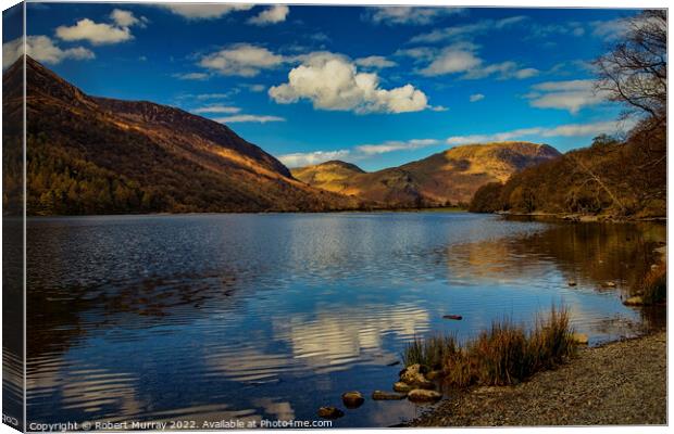 Buttermere, Lake District. Canvas Print by Robert Murray
