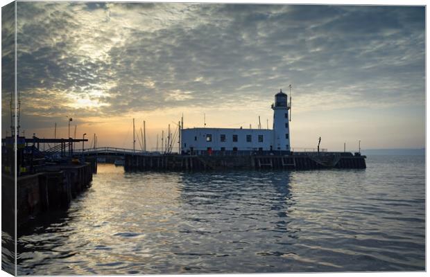 Scarborough Lighthouse Sunrise, North Yorkshire Canvas Print by Darren Galpin