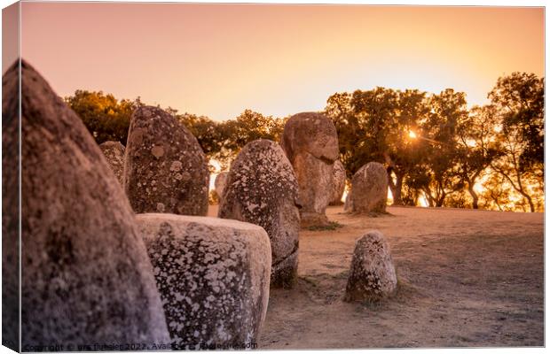 PORTUGAL ALENTEJO EVORA CROMLECH Canvas Print by urs flueeler