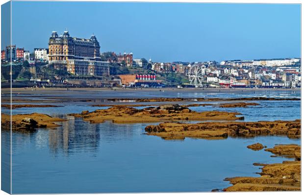 Scarborough South Bay, North Yorkshire  Canvas Print by Darren Galpin