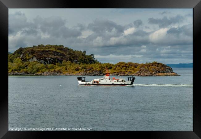 MV Isle of Cumbrae arriving in Tarbert, Scotland Framed Print by Kasia Design