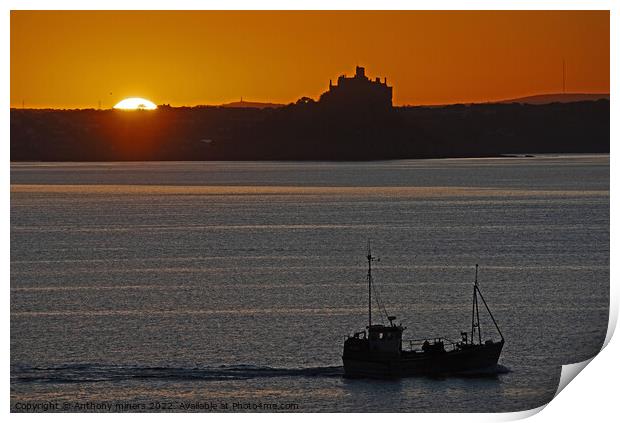 Sunrise over St.Michaels Mount Cornwall as a fishi Print by Anthony miners
