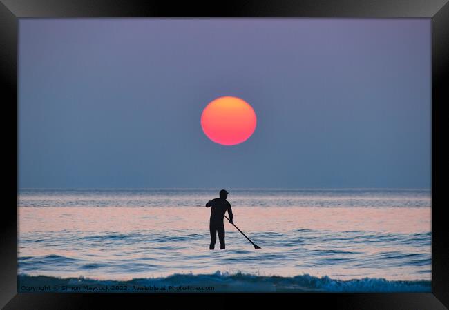 Polzeath  paddleboarder at sunset Framed Print by Simon Maycock