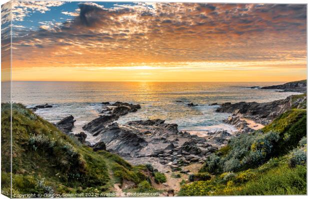 A beautiful colourful sunset over Little Fistral o Canvas Print by Gordon Scammell