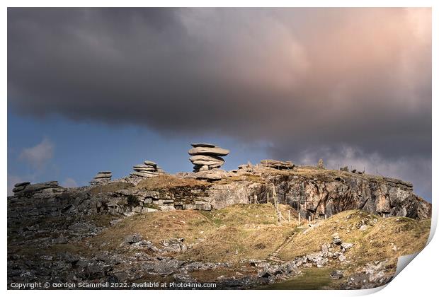 The Cheesewring and other rock stacks on the summi Print by Gordon Scammell