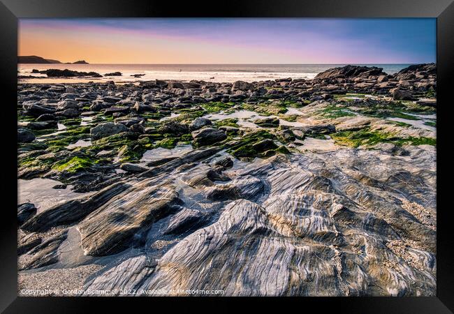 Low tide at the secluded Little Fistral in Newquay Framed Print by Gordon Scammell