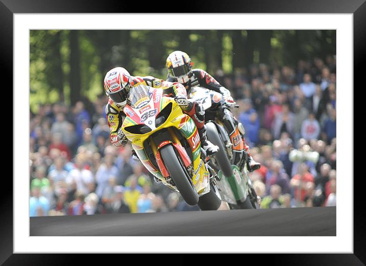 Tommy Hill & Shane Byrne Cadwell Park 2011 Framed Mounted Print by SEAN RAMSELL