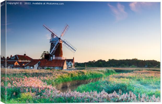 Cley Windmill in North Norfolk, UK at sunset Canvas Print by Richard O'Donoghue