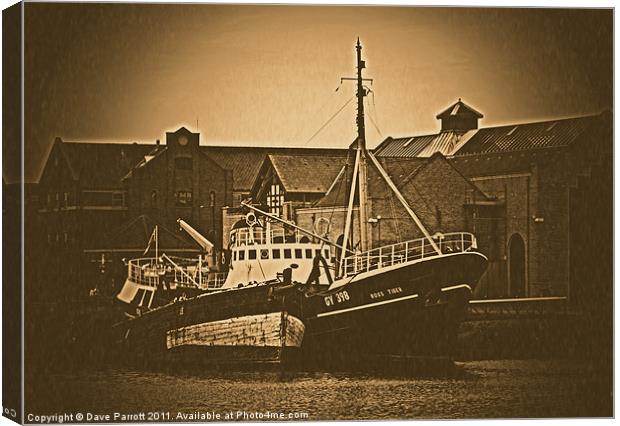 Fishing Trawler - Grimsby Canvas Print by Daves Photography