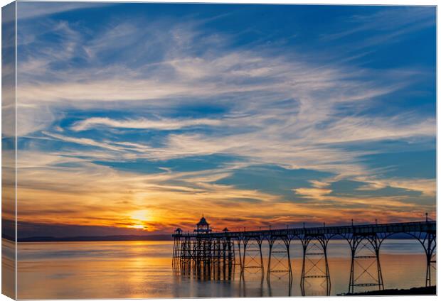 Clevedon Pier with a golden sunset Canvas Print by Rory Hailes