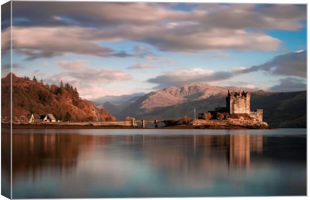 Sunset at Eilean Donan Castle Canvas Print by Leighton Collins