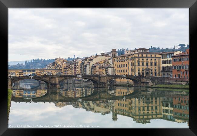Santa Trinita bridge in Florence, Italy Framed Print by Sergio Delle Vedove
