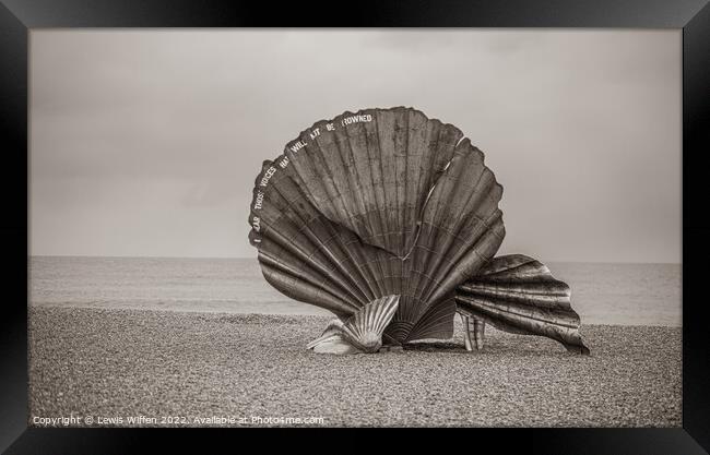 Scallop sculpture on a beach Framed Print by Lewis Wiffen