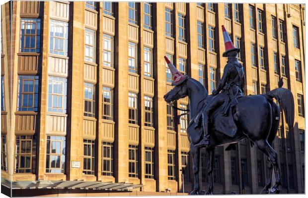 The Duke of Wellington, Glasgow at sunset. Canvas Print by Rich Fotografi 