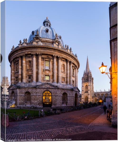 Radcliffe Camera, Oxford Canvas Print by Justin Foulkes