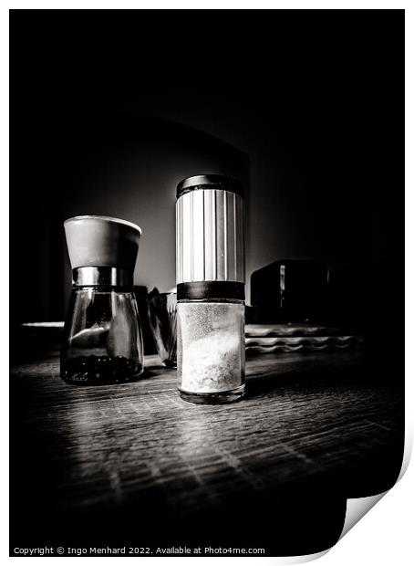Closeup grayscale of a salt shaker on the wooden surface Print by Ingo Menhard