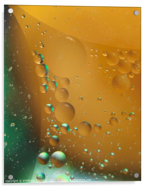 Green & Gold Globes - Water and Oil Abstract Acrylic by STEPHEN THOMAS