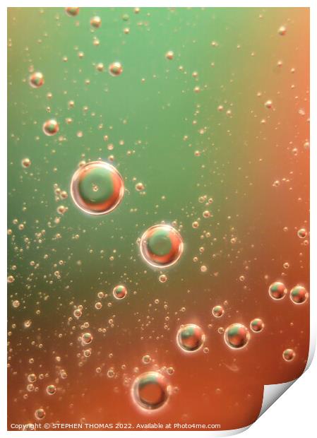 Christmas Bubbles - Water and Oil Abstract Print by STEPHEN THOMAS