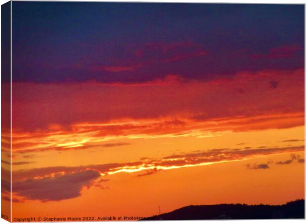 Fiery sunset Canvas Print by Stephanie Moore