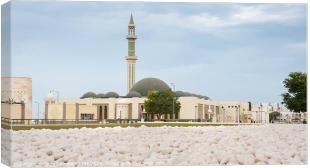 Al Shouyoukh Mosque in central Doha, Qatar Canvas Print by SnapT Photography