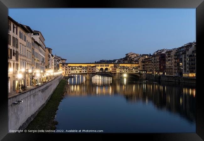 ponte vecchio bridge at sunset in Florence, Italy Framed Print by Sergio Delle Vedove