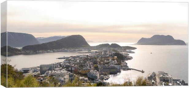 Picture-perfect Alesund Norway Canvas Print by kathy white