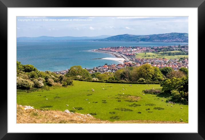 Rhos on sea.  Framed Mounted Print by Kevin Elias