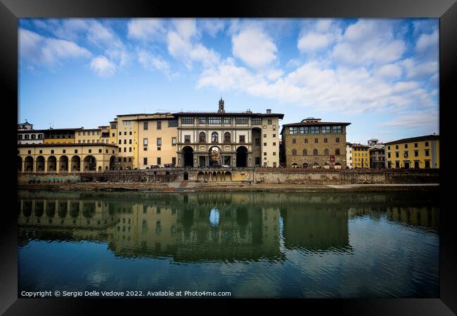 Uffizi gallery building in Florence, Italy Framed Print by Sergio Delle Vedove