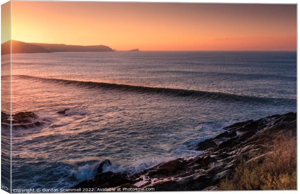 Sunset over Fistral Bay in Newquay, Cornwall. Canvas Print by Gordon Scammell