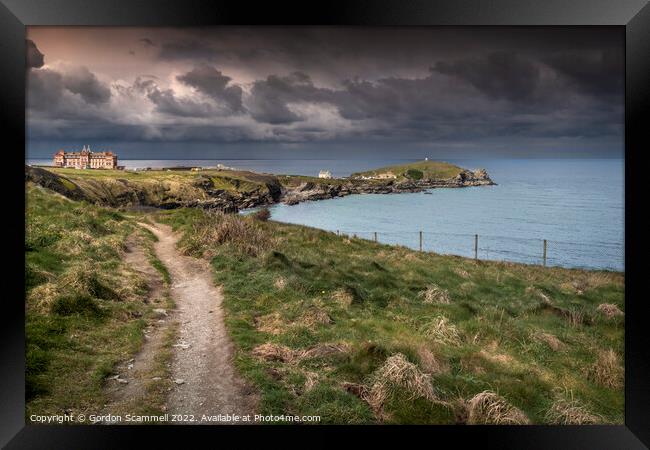 Coastal path to Towan Head on the coast in Newquay in Cornwall. Framed Print by Gordon Scammell