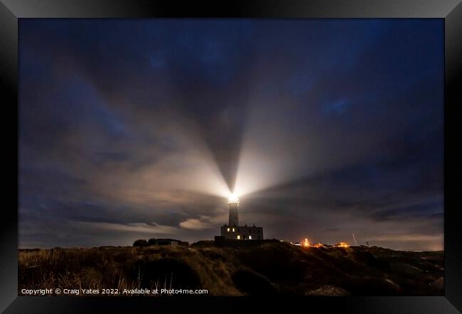Flamborough Head Lighthouse At Night. Framed Print by Craig Yates