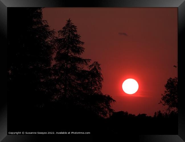 Sunset over Hamilton Framed Print by Susanne Swayze