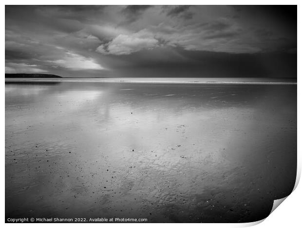 Filey Beach, early in the morning.  Print by Michael Shannon
