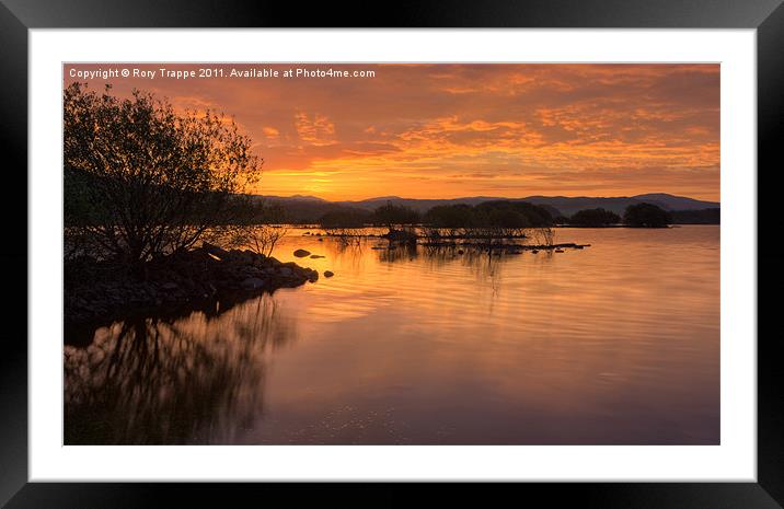 October dawn Framed Mounted Print by Rory Trappe