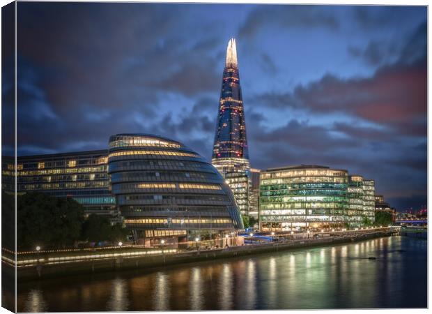 The Shard at night Canvas Print by Andrew Scott