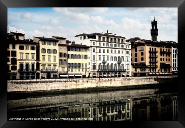 The palaces on the banks of the Arno River in Flor Framed Print by Sergio Delle Vedove