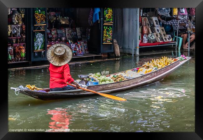 Boat vendor, Damnoen Saduak floating market, Thailand Framed Print by Kevin Hellon