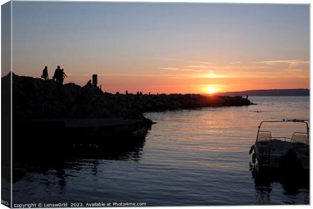 Silhouettes and Boats at the coast of Marseille, France Canvas Print by Lensw0rld 