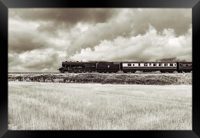 90775 Royal Regiment on the way to Weybourne in Norfolk  Framed Print by Gary Pearson