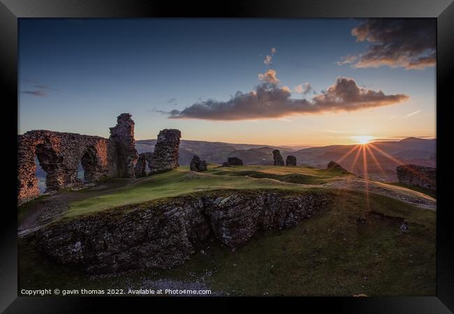 Last of the light Framed Print by gavin thomas