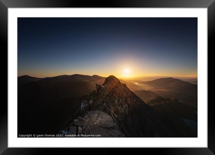sun up on a ridge Framed Mounted Print by gavin thomas