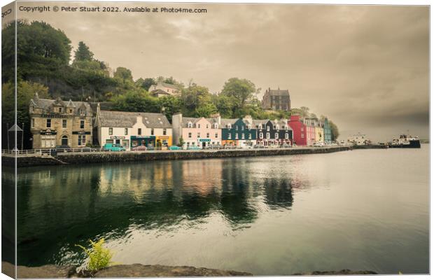 Tobermory Harbour on the isle of mull Canvas Print by Peter Stuart