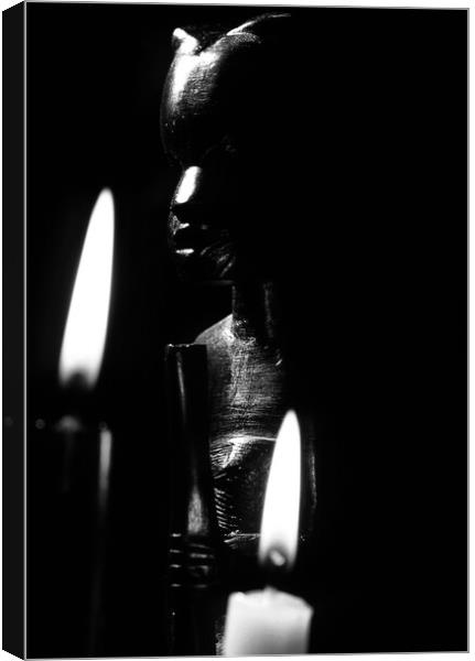 closeup of an african statue in black and white Canvas Print by youri Mahieu