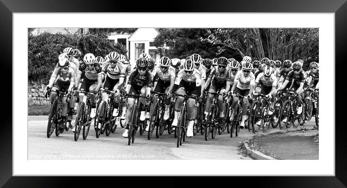Women's cycling tour of Britain 2021 Framed Mounted Print by Cliff Kinch