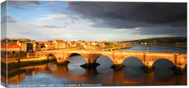 Old Bridge, Berwick-upon Tweed, Northumberland, UK Canvas Print by Geraint Tellem ARPS