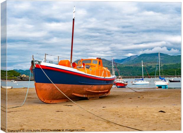 Barmouth Lifeboat Canvas Print by chris hyde